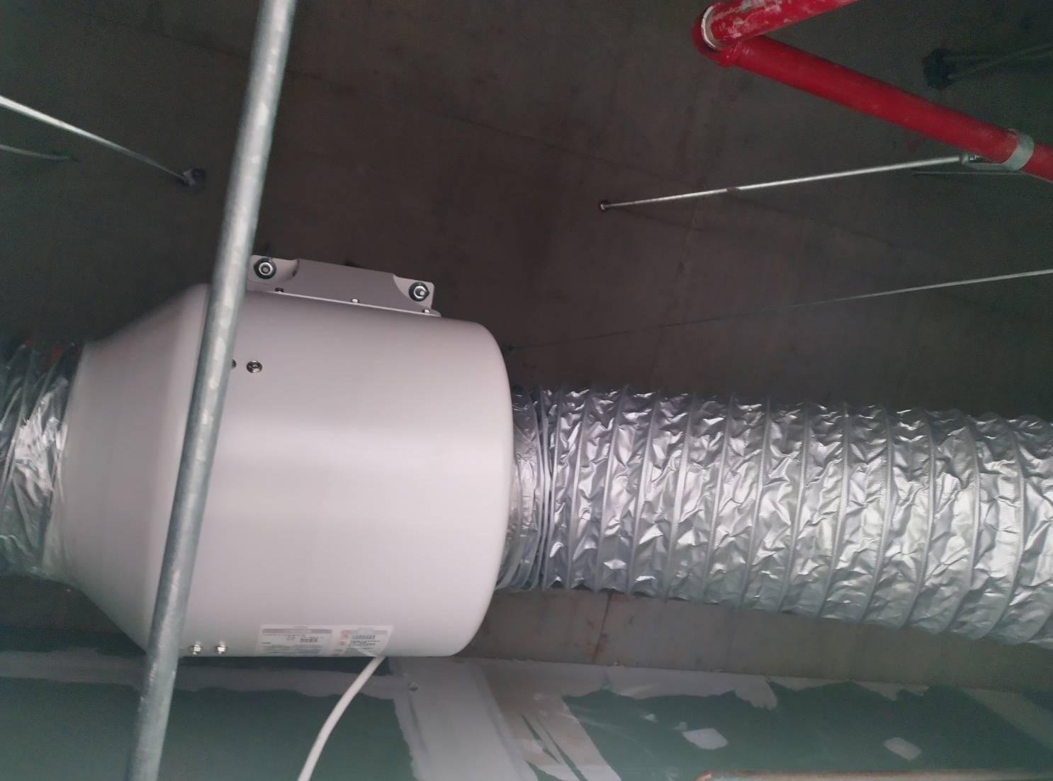 教學型醫院，負壓病房使用風機
