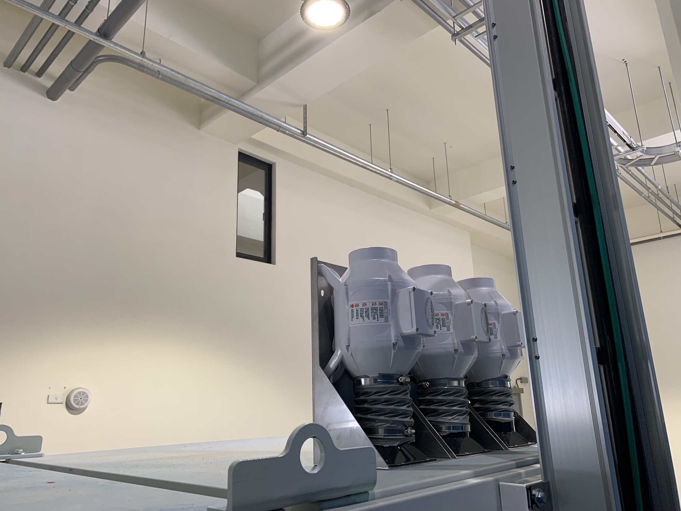 控制箱排氣